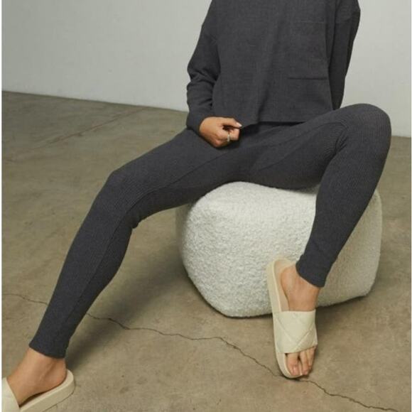 Lunya Restore Thermal High Rise Legging in Mellow Gray Heather Size Small NWOT - Picture 1 of 12
